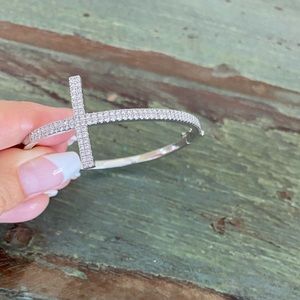 Cross bracelet